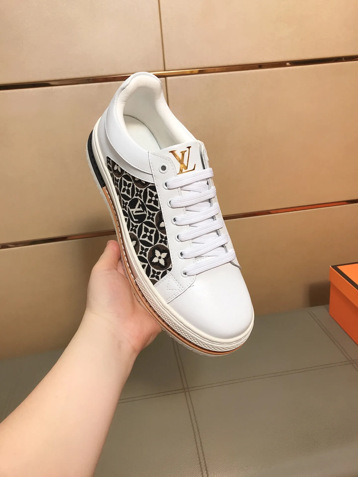 Ex-factory price 400 🆕🆕🔆🔆Hot-selling [Louis Vuitton] LV🔝new Korean style casual men's shoes, high-end brand, the upper is made of Italian cowhide stitching printed fabrics and sheepskin feet🔥, making walking more convenient and comfortable! Amazing work [color]! Create a fashionable personality to set off your uniqueness! A must-have for trendy men! Classic🔥Size: 38-44
